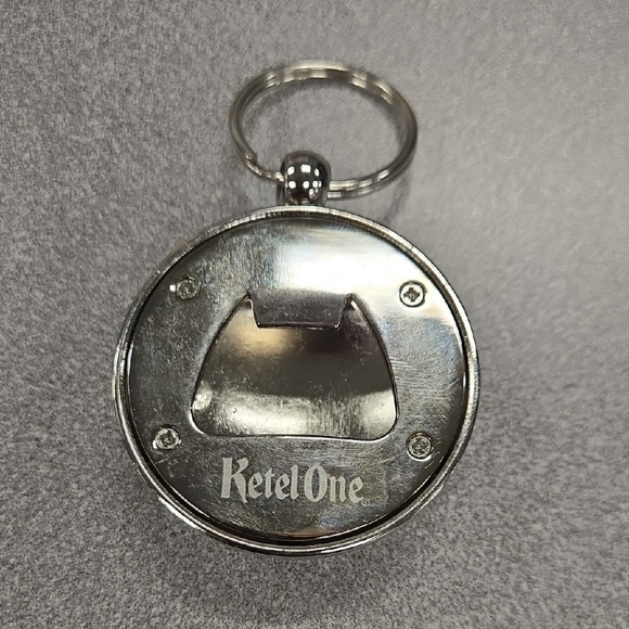 Dodgers Silver Baseball Key Holder and bottle opener. NWOT - Picture 4 of 4